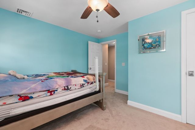 1 Mark Dr, Fairhaven, MA 02719