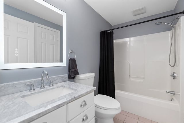 1 Mark Dr, Fairhaven, MA 02719