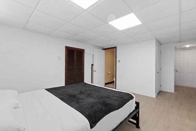 1 Mark Dr, Fairhaven, MA 02719