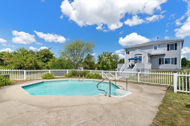 1 Mark Dr, Fairhaven, MA 02719