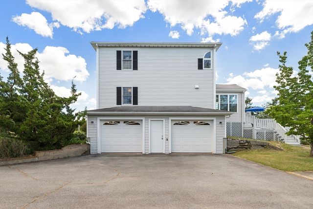 1 Mark Dr, Fairhaven, MA 02719