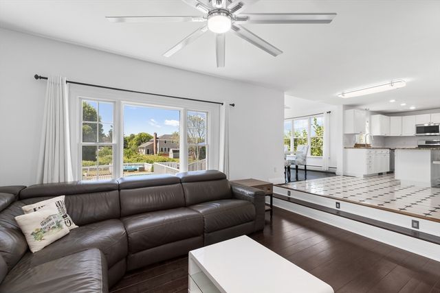 1 Mark Dr, Fairhaven, MA 02719