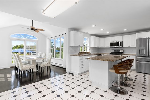 1 Mark Dr, Fairhaven, MA 02719