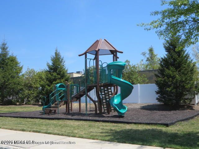 138 Mill Pond Way, Eatontown, NJ 07724