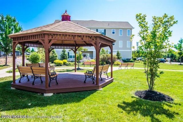 138 Mill Pond Way, Eatontown, NJ 07724