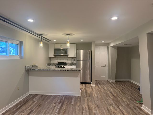6758 S Karlov Avenue G, Chicago, IL 60629