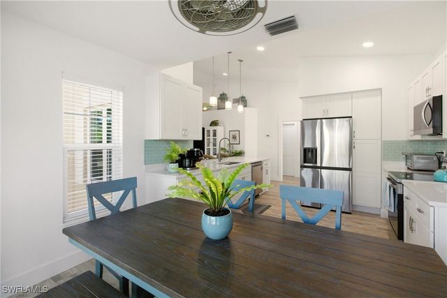 688 Wiggins Lake DR 201, Naples, FL 34110