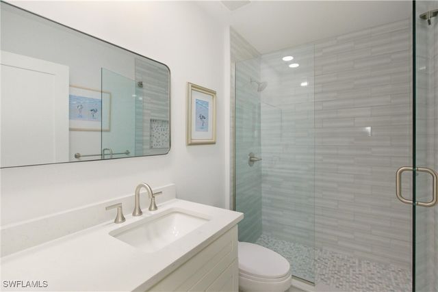 688 Wiggins Lake DR 201, Naples, FL 34110