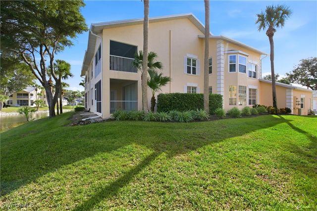 688 Wiggins Lake DR 201, Naples, FL 34110