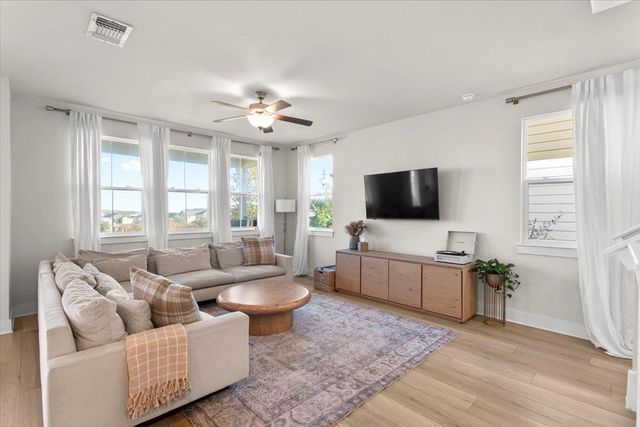 7210 Travertine Spring DR 97, Austin, TX 78744