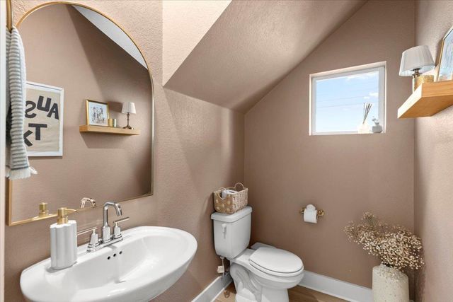 7210 Travertine Spring DR 97, Austin, TX 78744