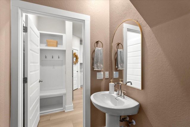 7210 Travertine Spring DR 97, Austin, TX 78744