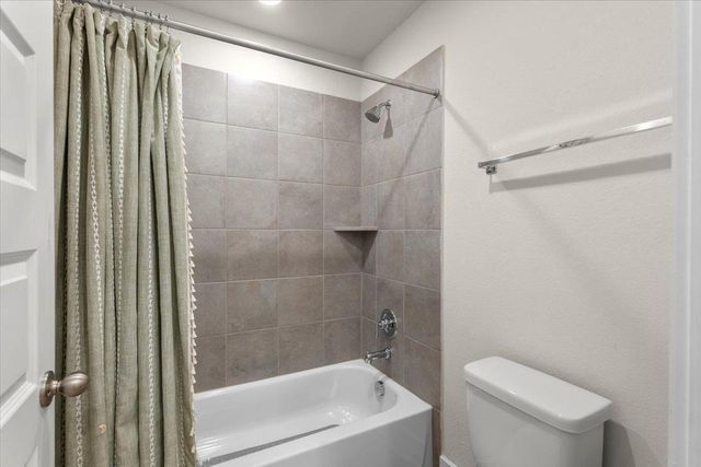 7210 Travertine Spring DR 97, Austin, TX 78744