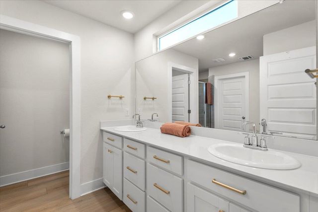 7210 Travertine Spring DR 97, Austin, TX 78744