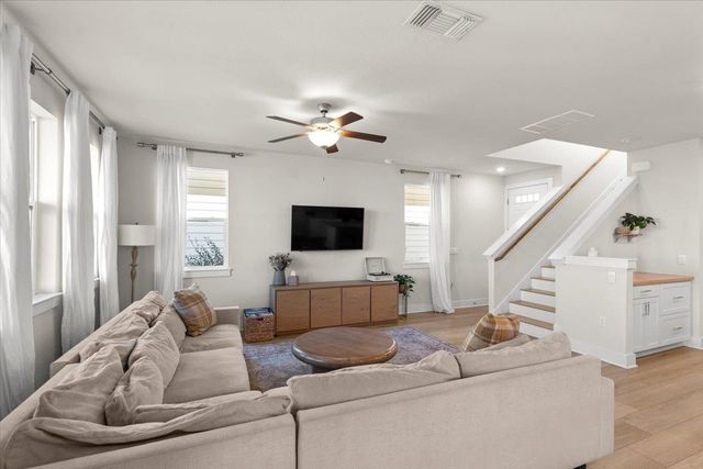 7210 Travertine Spring DR 97, Austin, TX 78744