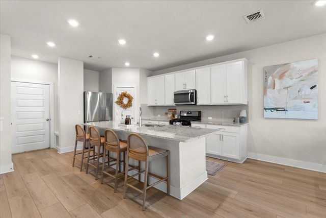 7210 Travertine Spring DR 97, Austin, TX 78744