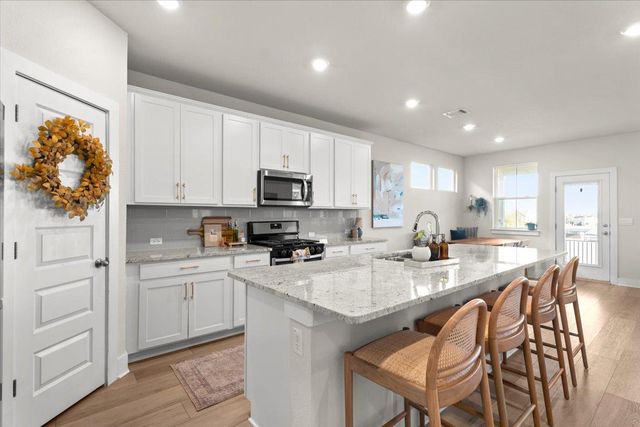 7210 Travertine Spring DR 97, Austin, TX 78744