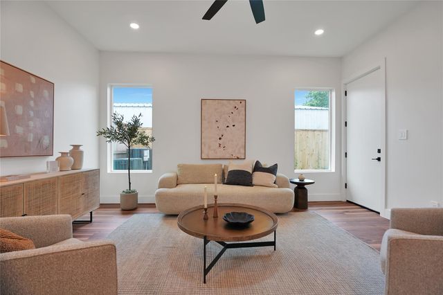 317 Palmer Street, Houston, TX 77003