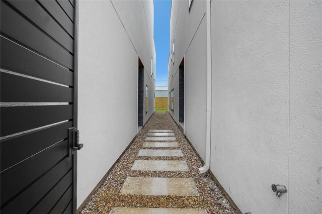 317 Palmer Street, Houston, TX 77003