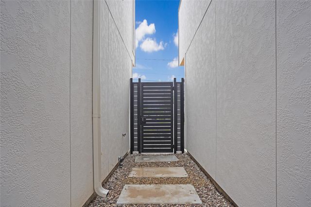 317 Palmer Street, Houston, TX 77003