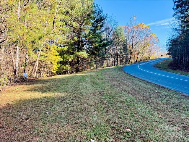 6.09 acres Lot 136/137 Johns Ridge Parkway 136/137, Lenoir, NC 28645