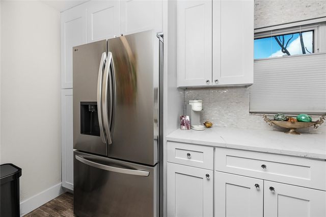 329 MEDALLION BOULEVARD B, Madeira Beach, FL 33708