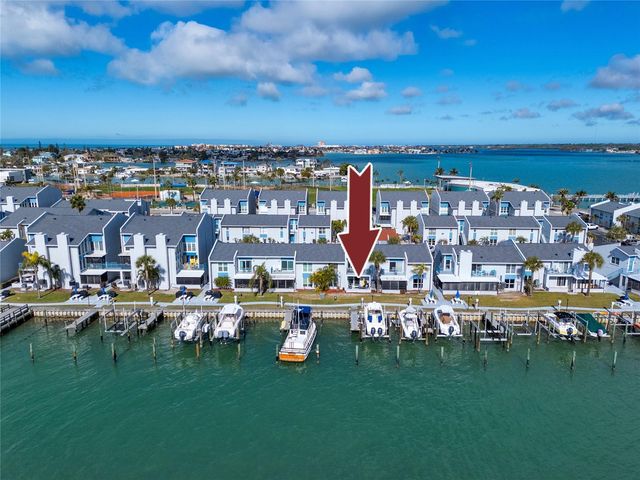 329 MEDALLION BOULEVARD B, Madeira Beach, FL 33708
