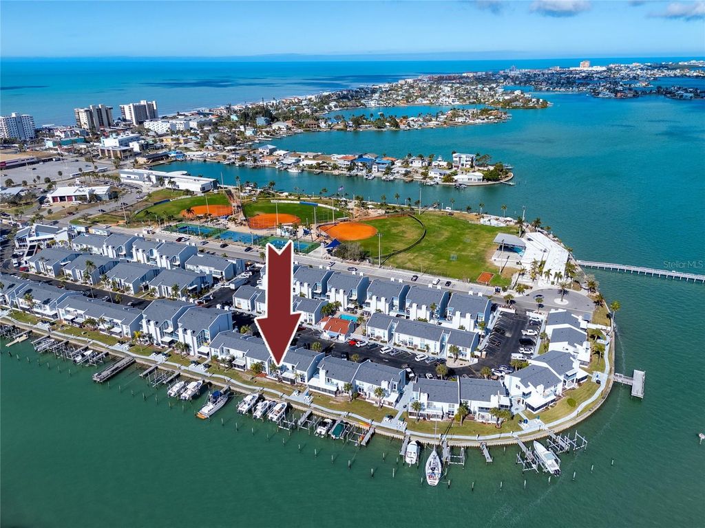 329 MEDALLION BOULEVARD B, Madeira Beach, FL 33708