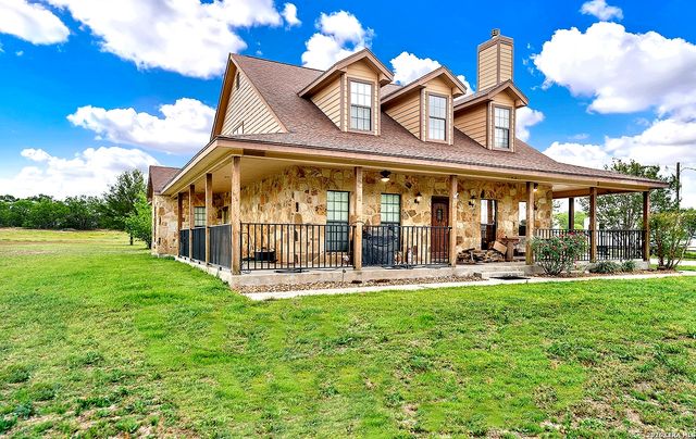 3283 Hartfield, La Vernia, TX 78121