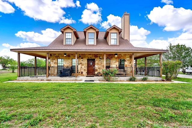 3283 Hartfield, La Vernia, TX 78121