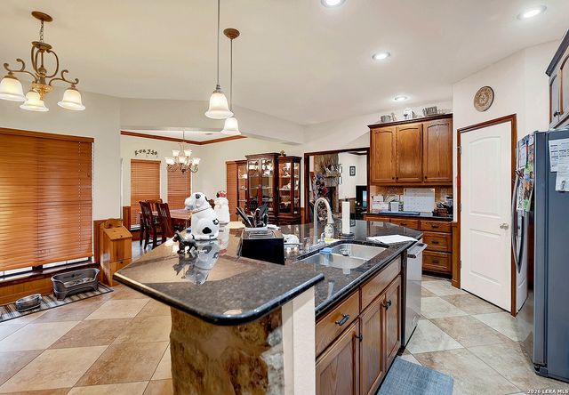 3283 Hartfield, La Vernia, TX 78121