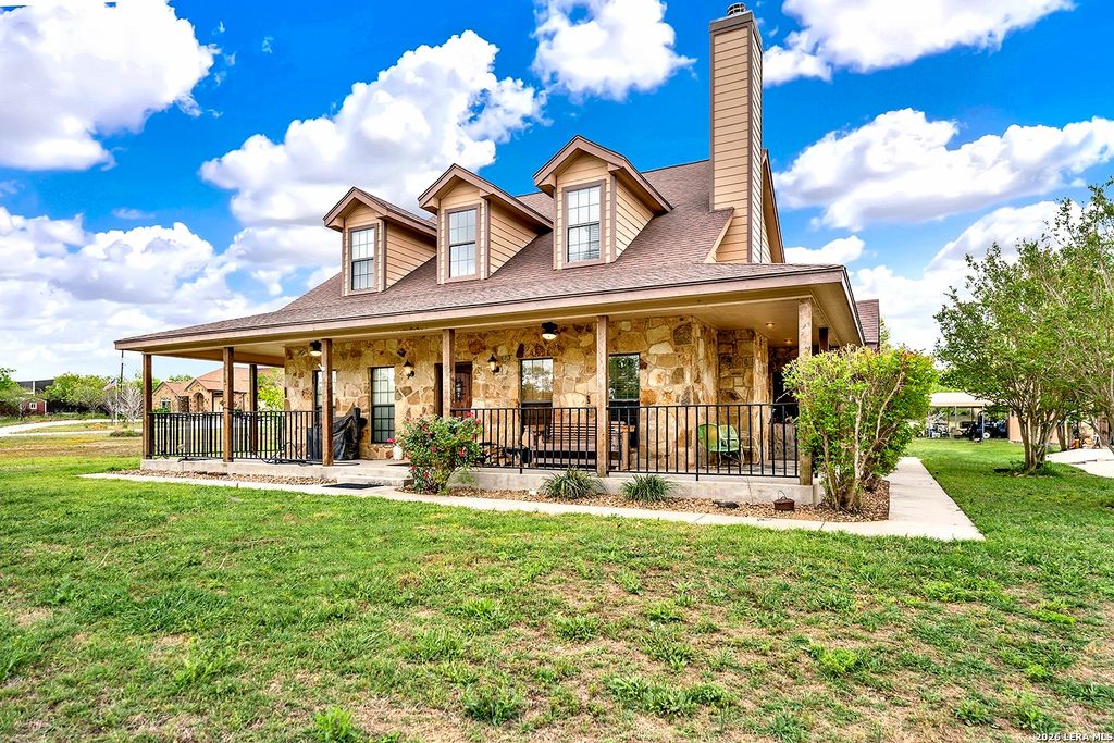 3283 Hartfield, La Vernia, TX 78121