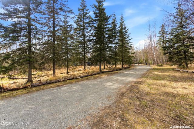 5913 N Solitude Street, Wasilla, AK 99623