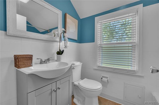253 Lorfield Drive, Amherst, NY 14226