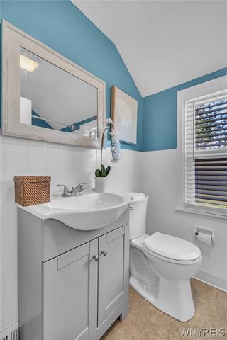 253 Lorfield Drive, Amherst, NY 14226