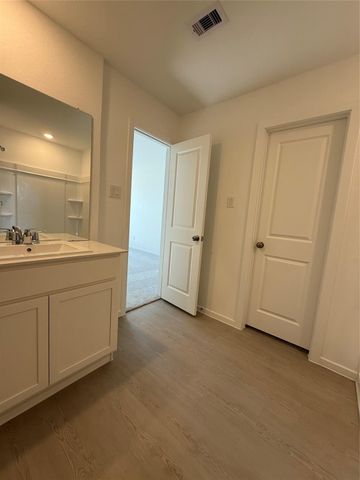 14896 N Ascot Bend Cir, Conroe, TX 77306