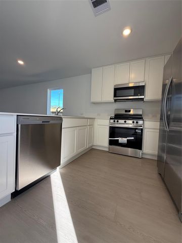 14896 N Ascot Bend Cir, Conroe, TX 77306