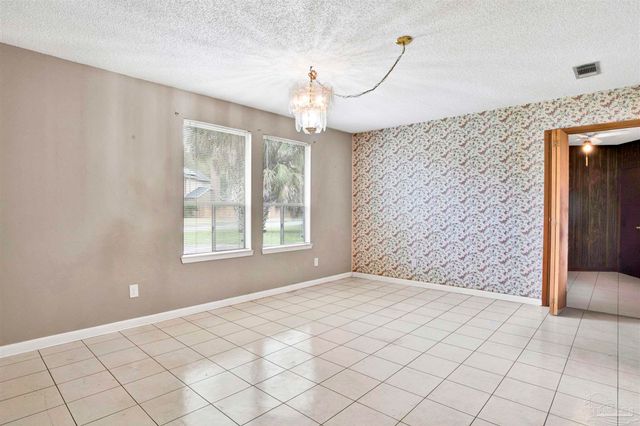 7805 Hearthstone Cir, Pensacola, FL 32506