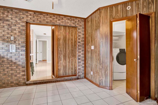 7805 Hearthstone Cir, Pensacola, FL 32506