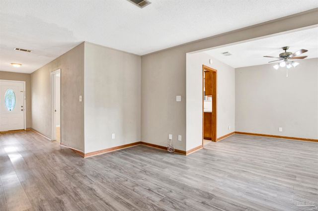 7805 Hearthstone Cir, Pensacola, FL 32506