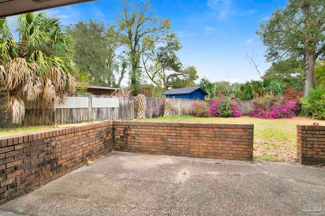 7805 Hearthstone Cir, Pensacola, FL 32506