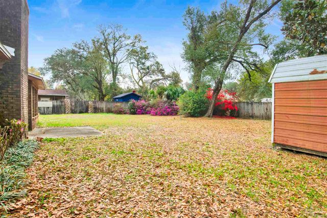 7805 Hearthstone Cir, Pensacola, FL 32506