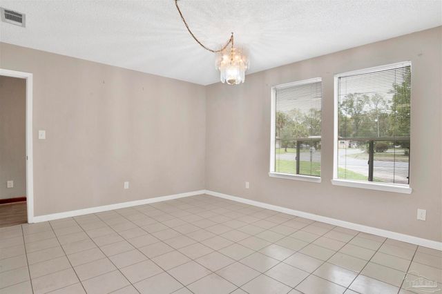 7805 Hearthstone Cir, Pensacola, FL 32506