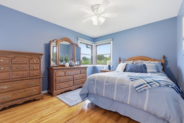 20202 STEVEN Lane, Council Bluffs, IA 51503