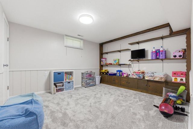 20202 STEVEN Lane, Council Bluffs, IA 51503