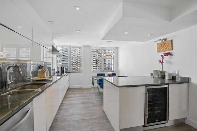 5660 Collins Ave 6C, Miami Beach, FL 33140
