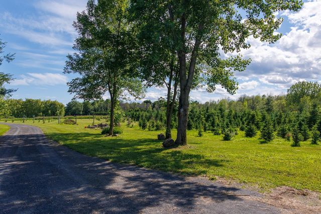 2687 US Route 2, North Hero, VT 05474