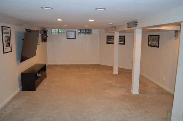1606 Red Run Drive, Royal Oak, MI 48073