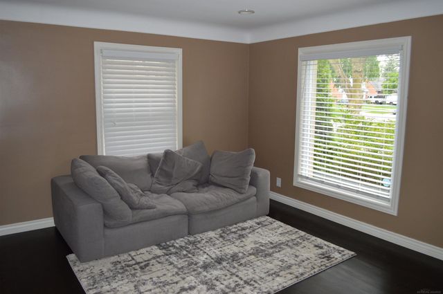 1606 Red Run Drive, Royal Oak, MI 48073