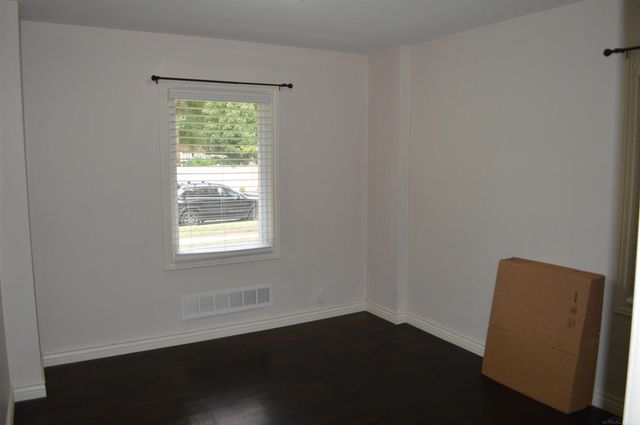 1606 Red Run Drive, Royal Oak, MI 48073